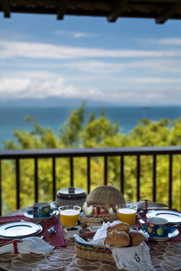 Casa Vermelha Guest House Ilhabela Exterior photo